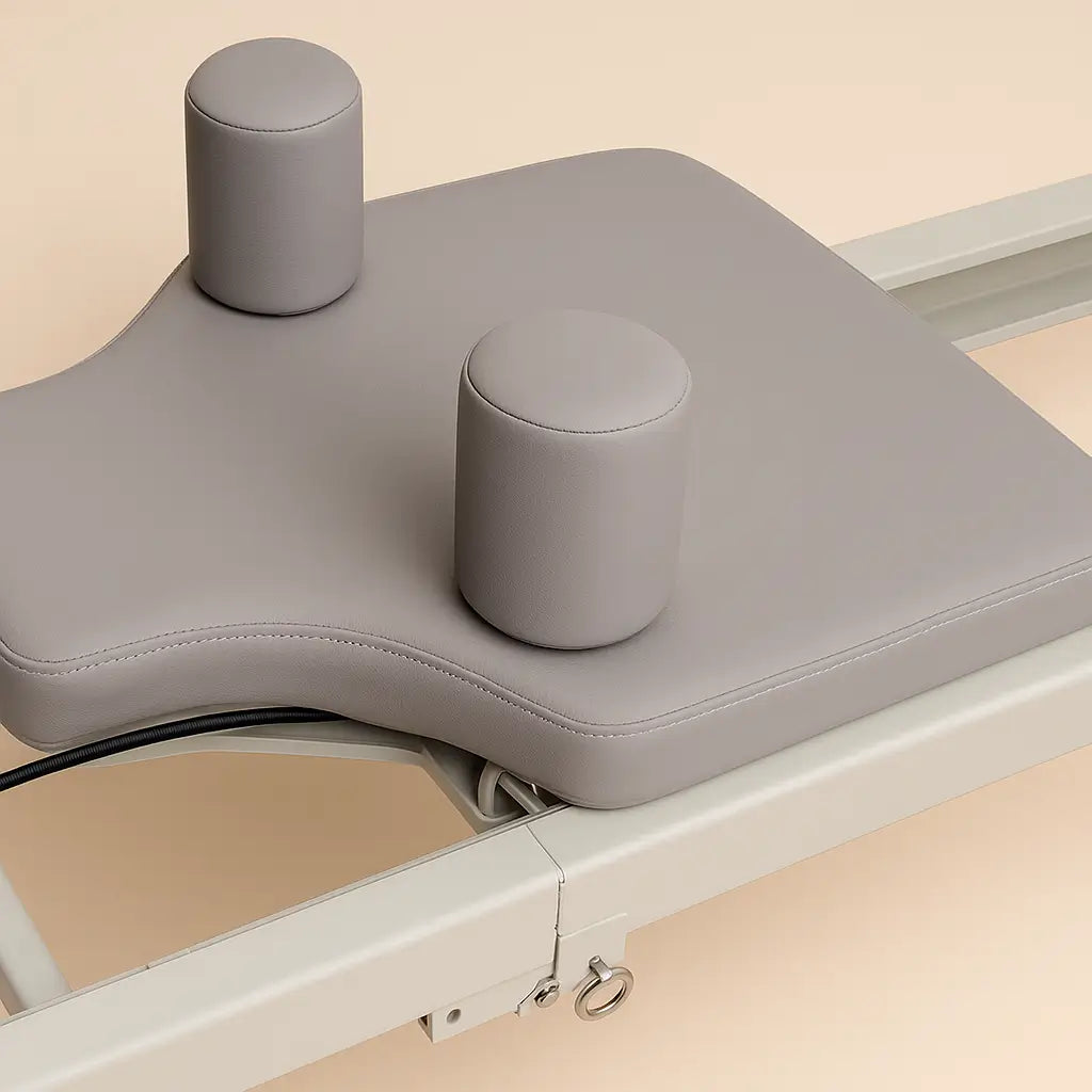 flo. reform™ – Studio-level reformer. Designed for home.